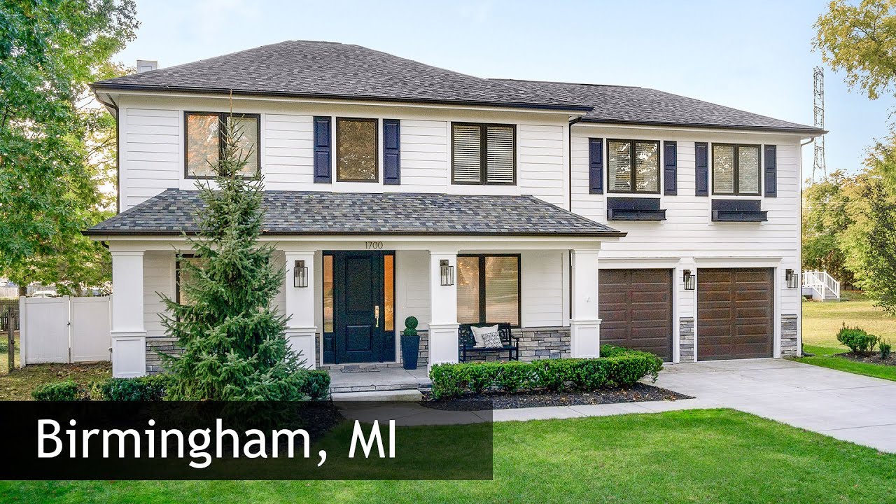 Tour of 1700 Pembroke Rd | Birmingham, MI Real Estate & Homes