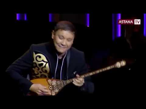 Әйелдердің нейлон колготкилеріне арналған фетиш