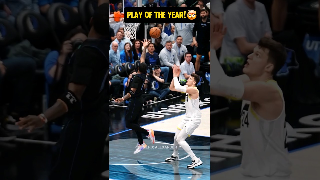 Was this the PLAY OF THE YEAR?👀
