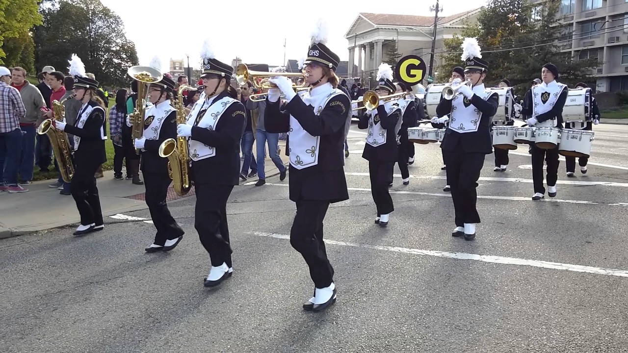Georgetown Ohio Band playing at the UC homecoming parade part 5