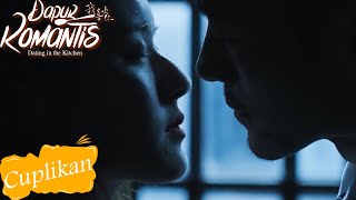Dating in the Kitchen | Cuplikan EP13 Momen Romantis Yang Terganggu | 我，喜欢你 | WeTV【INDO SUB】