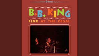 Video-Miniaturansicht von „B.B. King - Sweet Little Angel (Live At The Regal Theater, Chicago, 1964)“