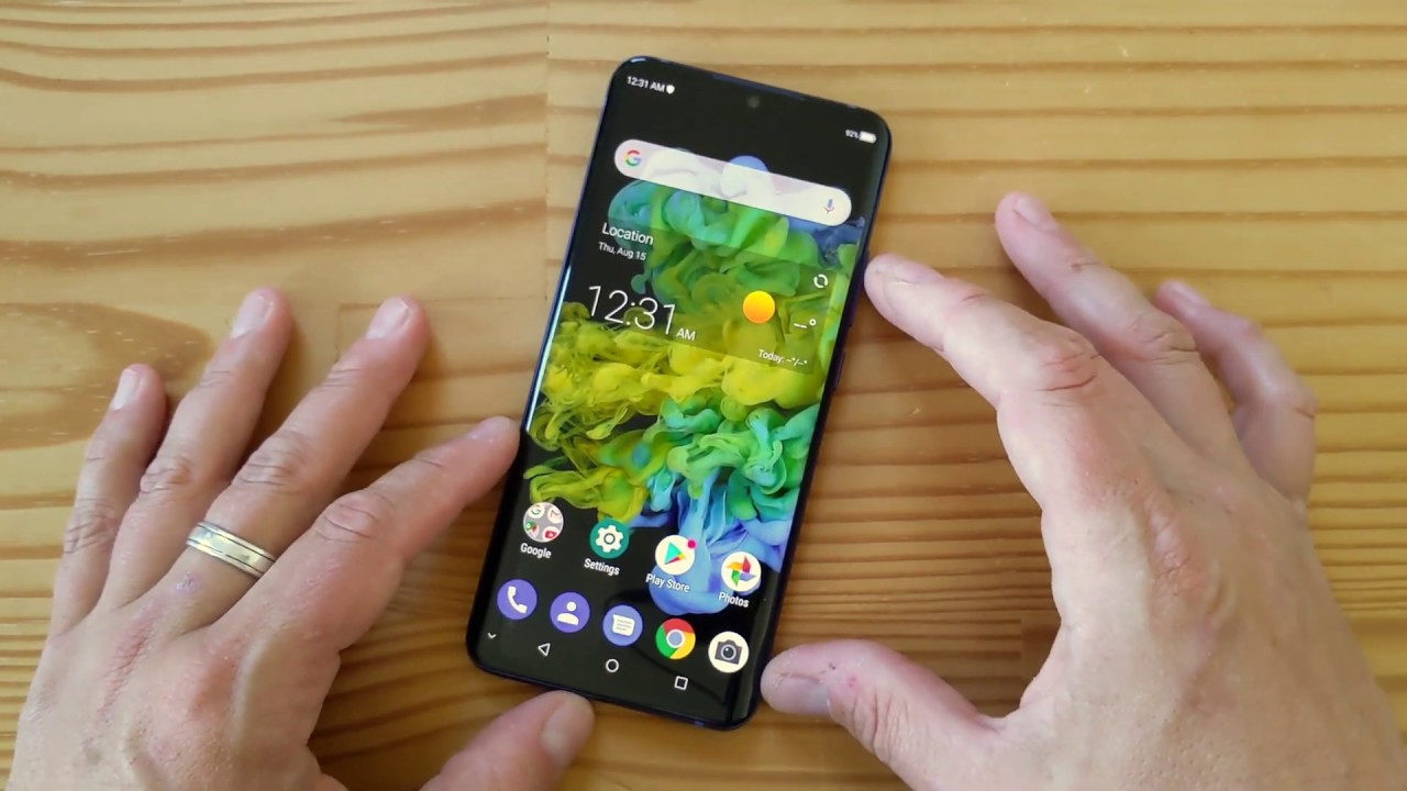 ZTE Axon 10 Pro unboxing: flagship specs for $549