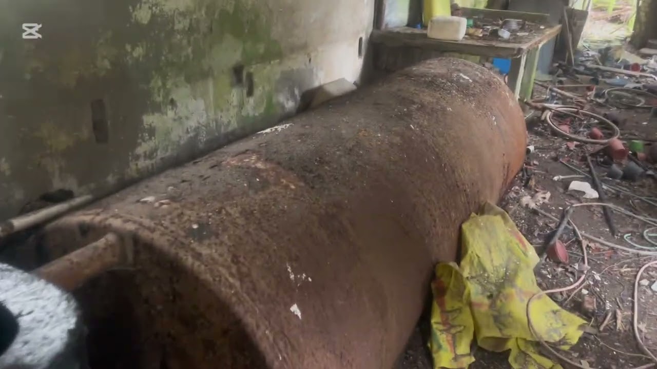 Visitando una fabbrica abbandonata 