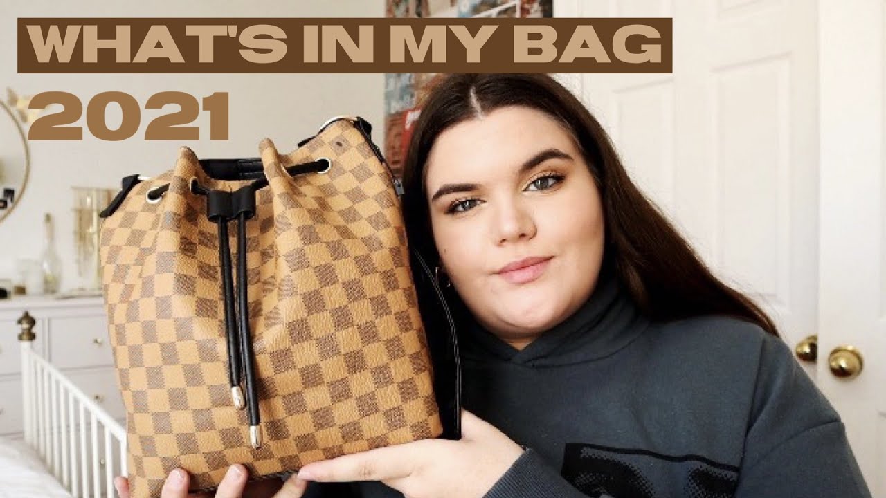 WHAT'S IN MY BAG everyday purse essentials YouTube