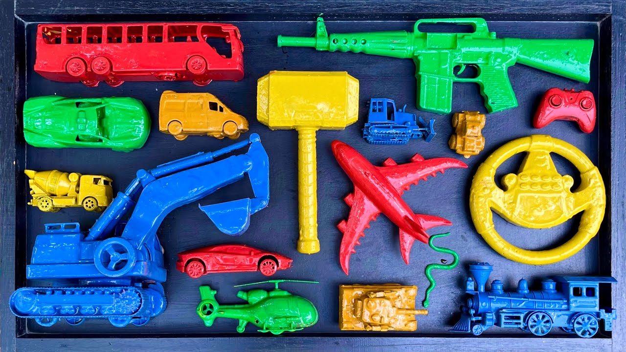 Membersihkan Mainan Mobil Balap,Kereta Api, Bus Telolet, Truk Molen, Tank Baja, Beko Excavator.