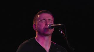 DAMIEN DEMPSEY  -  BUILDING UP AND TEARING ENGLAND DOWN chords