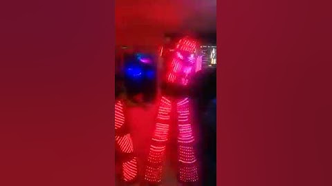 Robot led en Bogotá - Voiz Producciones