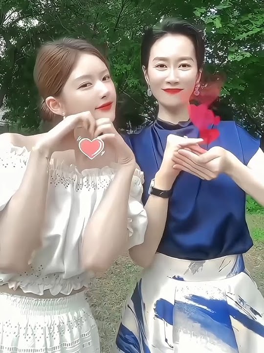 Zhoalusi with her mom 😍 so cute 🥰🫶🏻❣️😇#zhaolusi