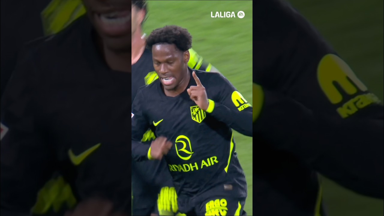 Ice cold finish 🥶 Jonathan David scores his first goal for Atleti ❤️🤍