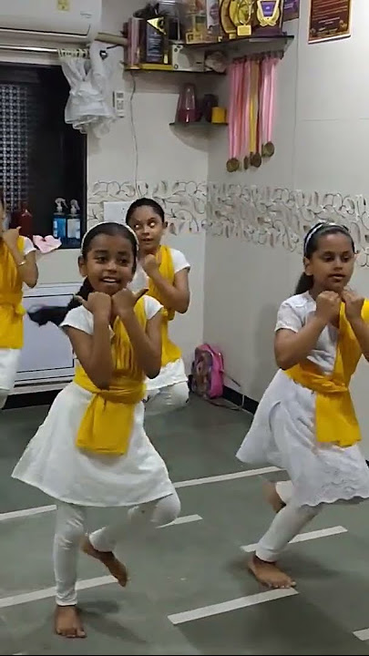 aali umlun mazya dari  || #marathi#dance #bharatnatyam #folkdance #children #teacher #marathisong