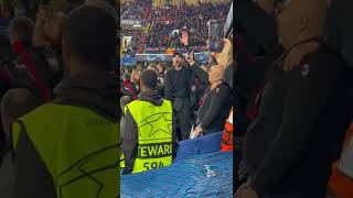 5 octobre 2022. Chelsea vs Ac Milan  0-3   fans sing during the game.  Curva sud end SHED SIDE