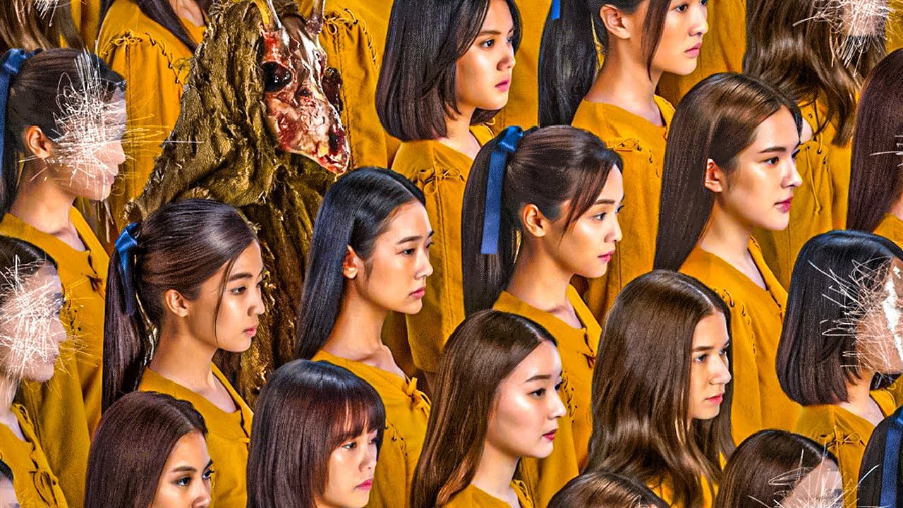 Она застревает во временной петле вместе с сотнями своих клонов