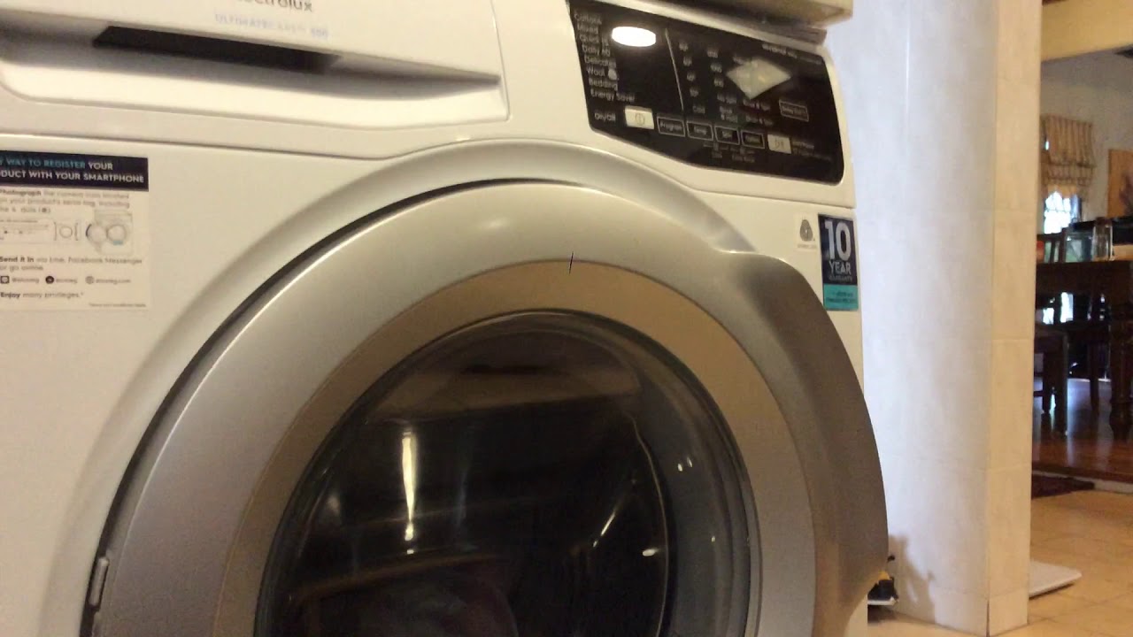 Electrolux washing machine spin(UNBALANCE) YouTube