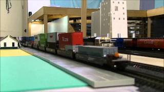 N scale - C&NW doublestacks on the PMRL