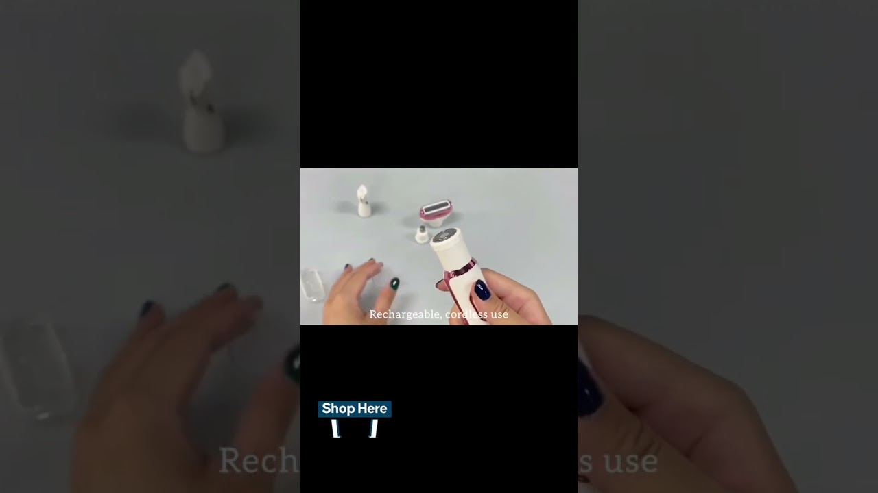 Effortless grooming with the ultimate 4-in-1 shaver! 