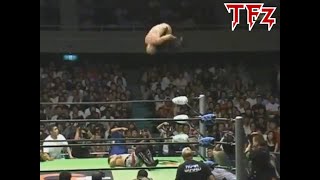 Low Ki lands the Ki Splash on Kanemaru