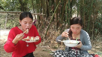 Hnub no na ej Txawm peb tuav qaub noj ma qab tiag tiag li nawj.