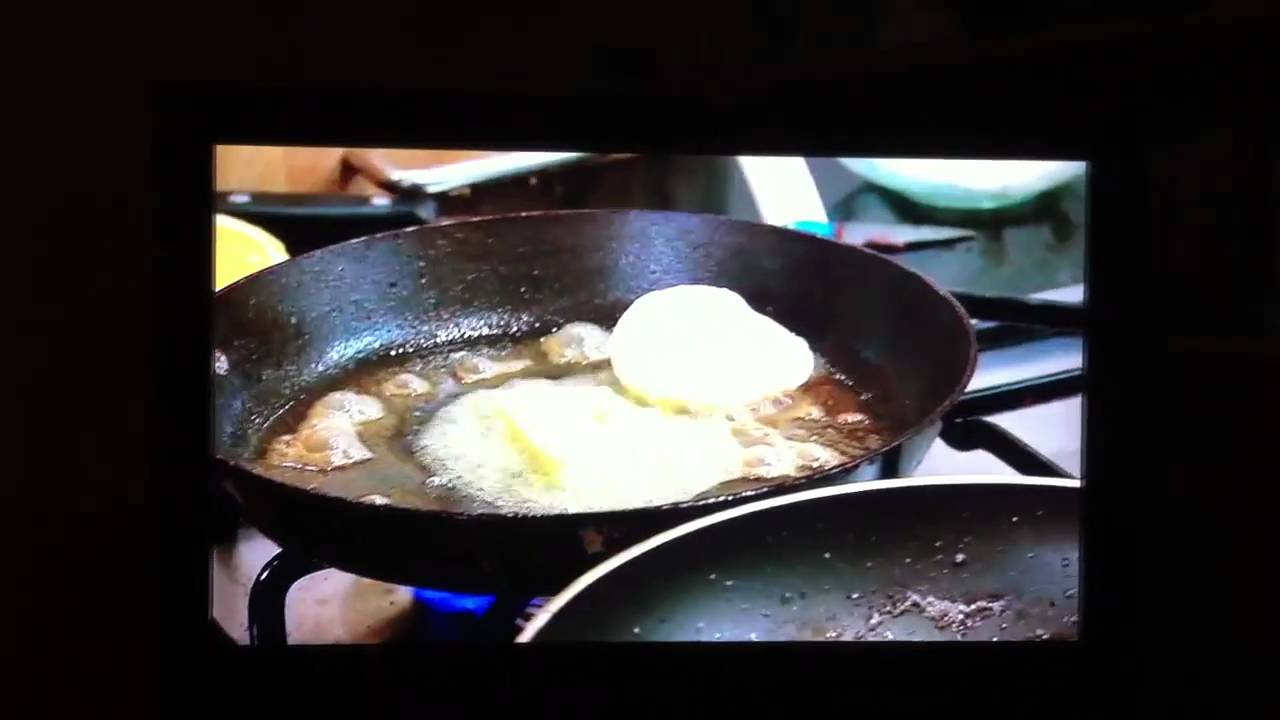 Ken Morley makes a random roar at the Come Dine With Me tab