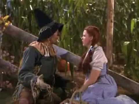 Vídeo: Existe um espantalho no Mágico de Oz?