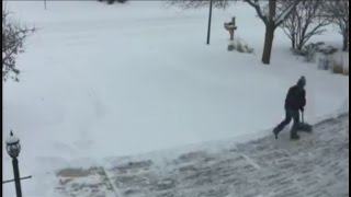 WCCO Meteorologist Chris Shaffer Shovels
