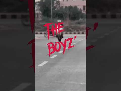 GIRLS🥵 VS BOYS 😈 RIDING NINJA H2R 🤯 #kawasaki#boysvsgirls #viral