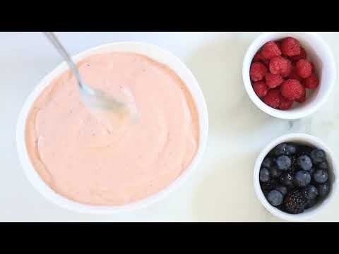 how-to-make-a-pink-smoothie-bowl