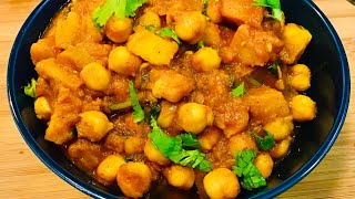 EASY CHICKPEA CURRY WITH POTATOES (USING CANNED BEANS) | QUICK ALOO CHANA MASALA RECIPE