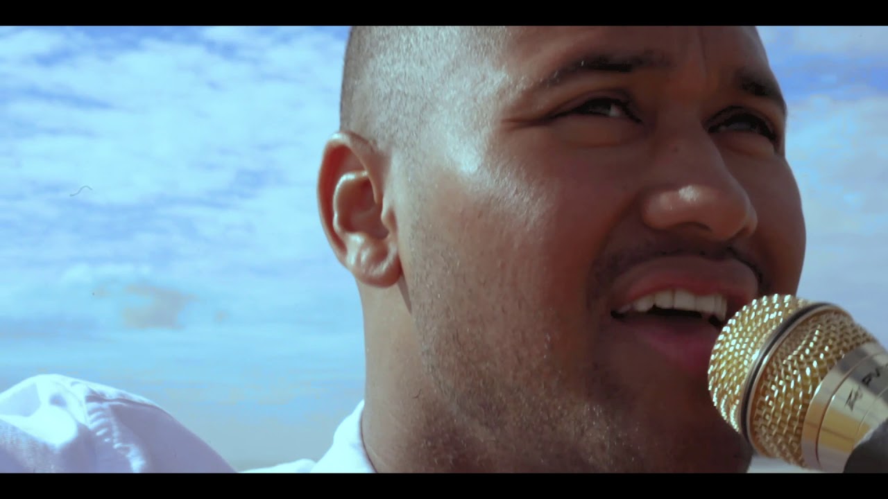 Latir, Calper // Blue Roses