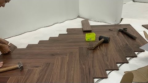 Thi Công Sàn Gỗ- Toàn bộ quy cách lát sàn gỗ xương cá cho một phòng ngủ