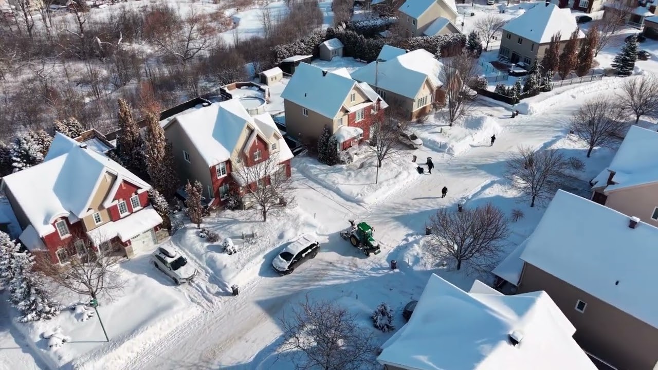 2026-01-28 Déneigement sur la rue de Londres, Plateau, Gatineau Québec 