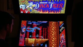 Black Tiger Arcade Cabinet MAME Gameplay w/ Hypermarquee screenshot 4