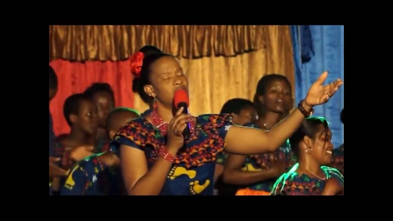 EFATHA MINISTRY MASS CHOIR - YEHOVA TWASHUKURU
