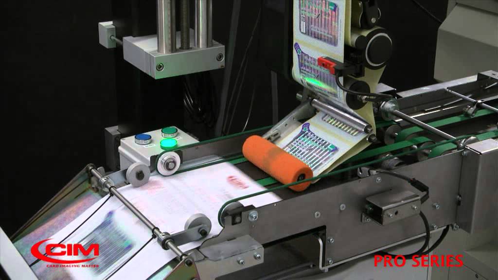 CAM 8080: Card affixing with Card Security Labeler and Maximailer Plus HPi