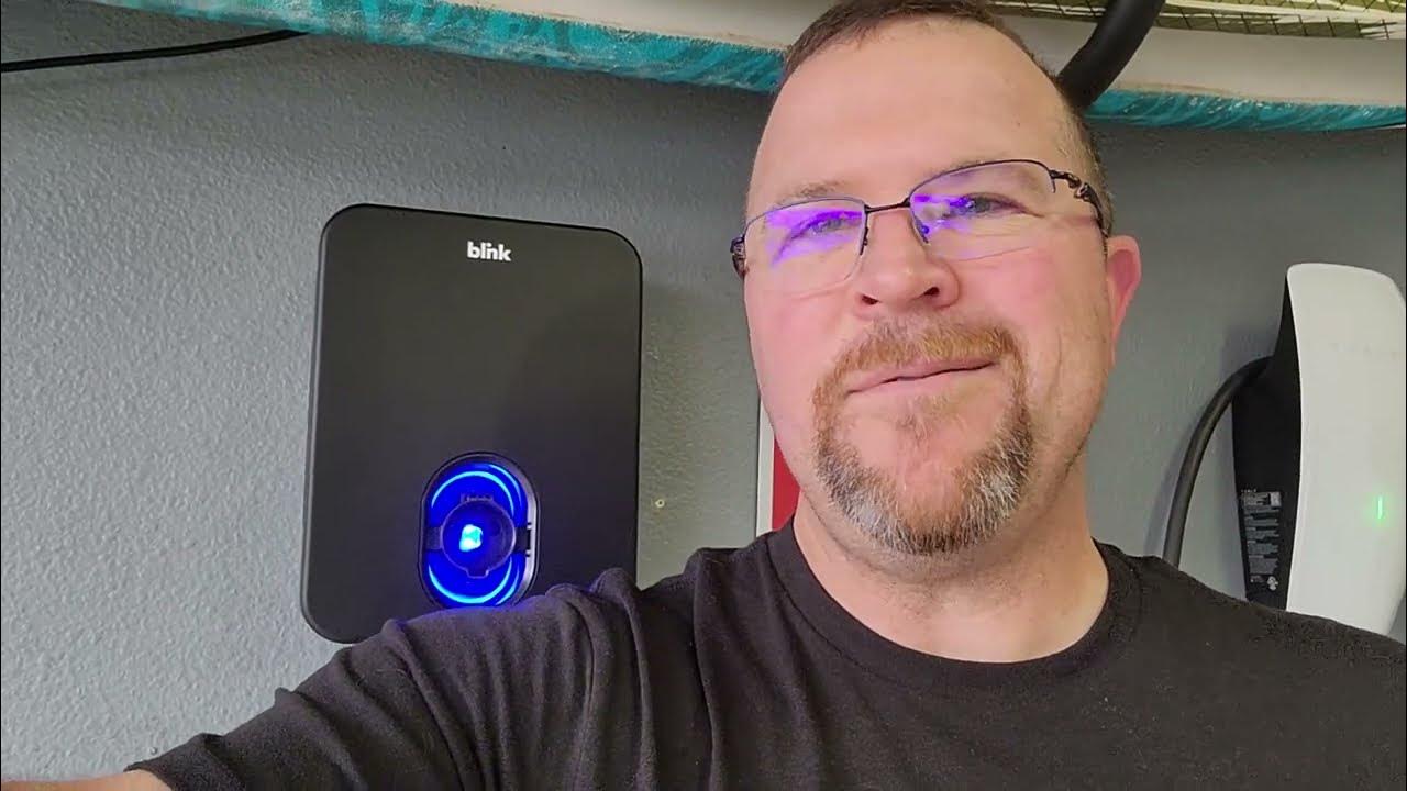Blink HQ200 SMART Home Charger Unboxing and Review - YouTube