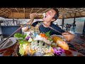 Huge 7 COLOR LOBSTER!! Sashimi + Deep Fried w/ Garlic | Ultimate Food Aquarium!!