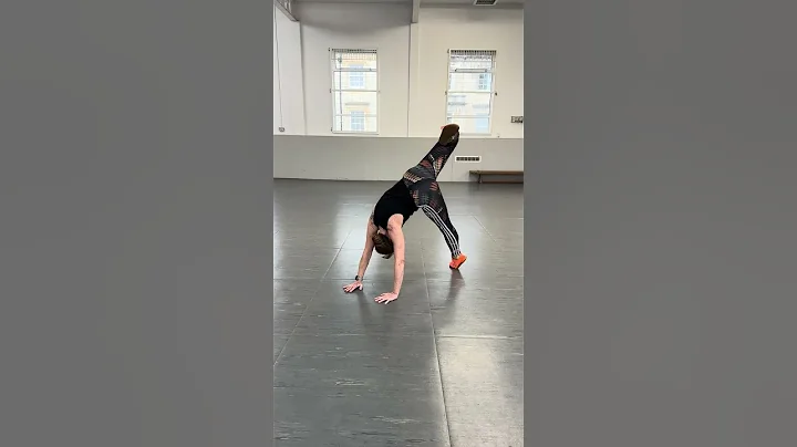 Full scorpion to roll through Animal Flow Official. #mobility #animalflow #animalflowmovement