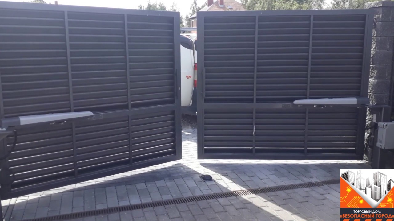 Установка автоматики на зашитые деревянными элементами распашные ворота ...