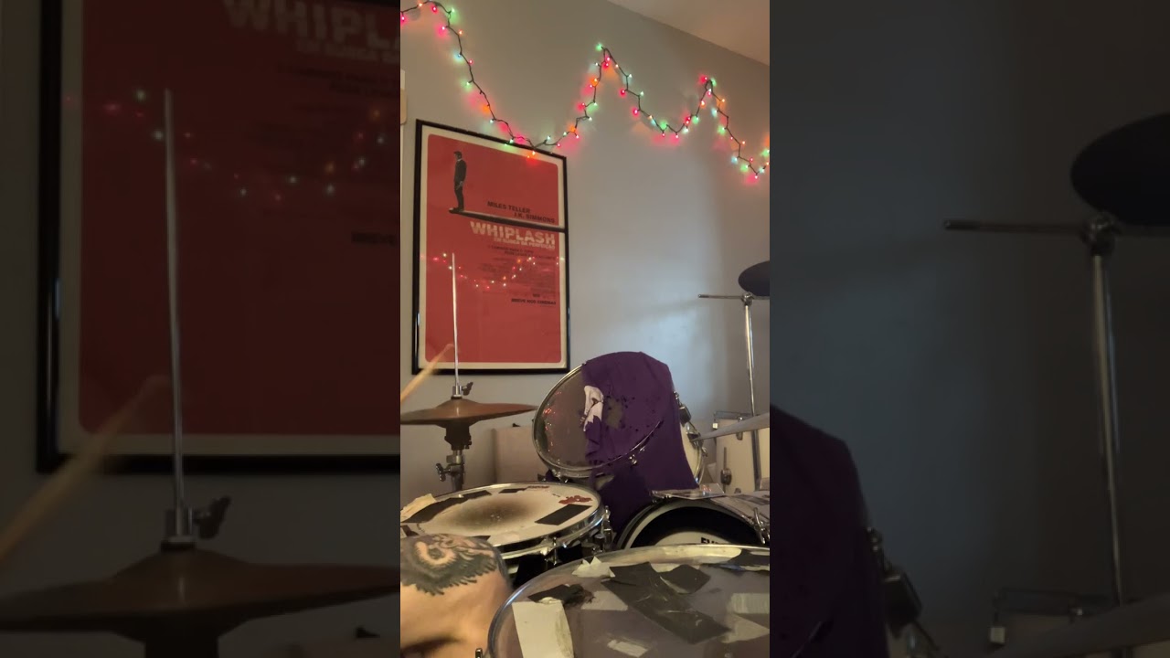 one bass pedal type beat (drums in 4/4) fast drum phrase