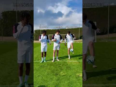 OCTYPE html><html lang=