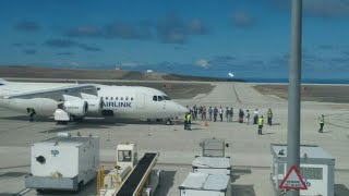 First flight lands on 'world's most useless airport' St Helena