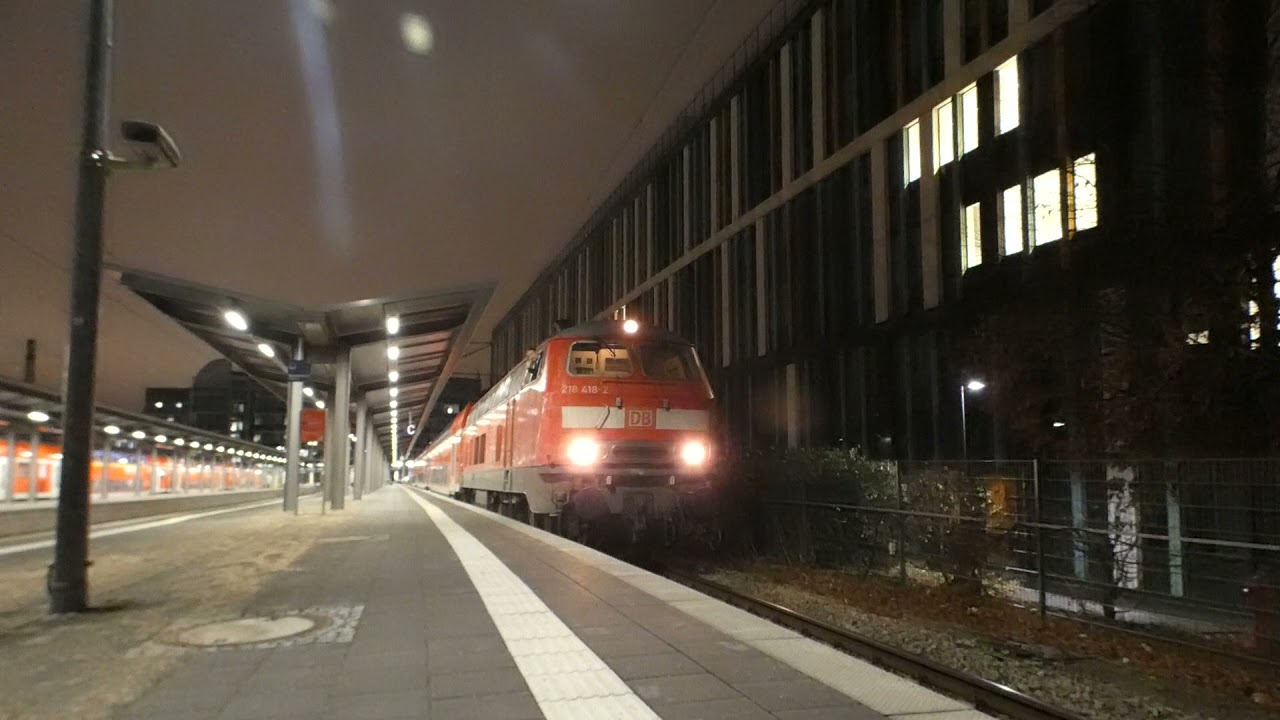 218 418 mit einer knackigen, soundreichen Anfahrt am Münchner Hbf.