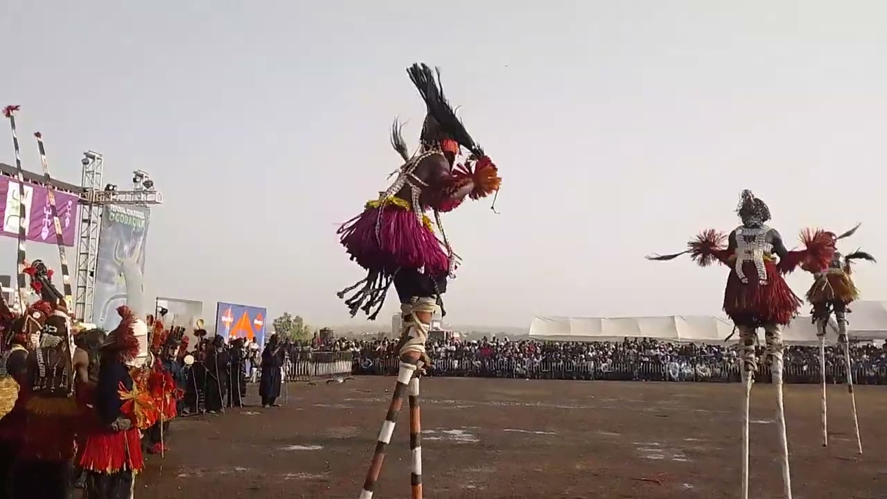 Masque Dogon à Ogobandia ce samedi 27 janvier 2024 à Bamako