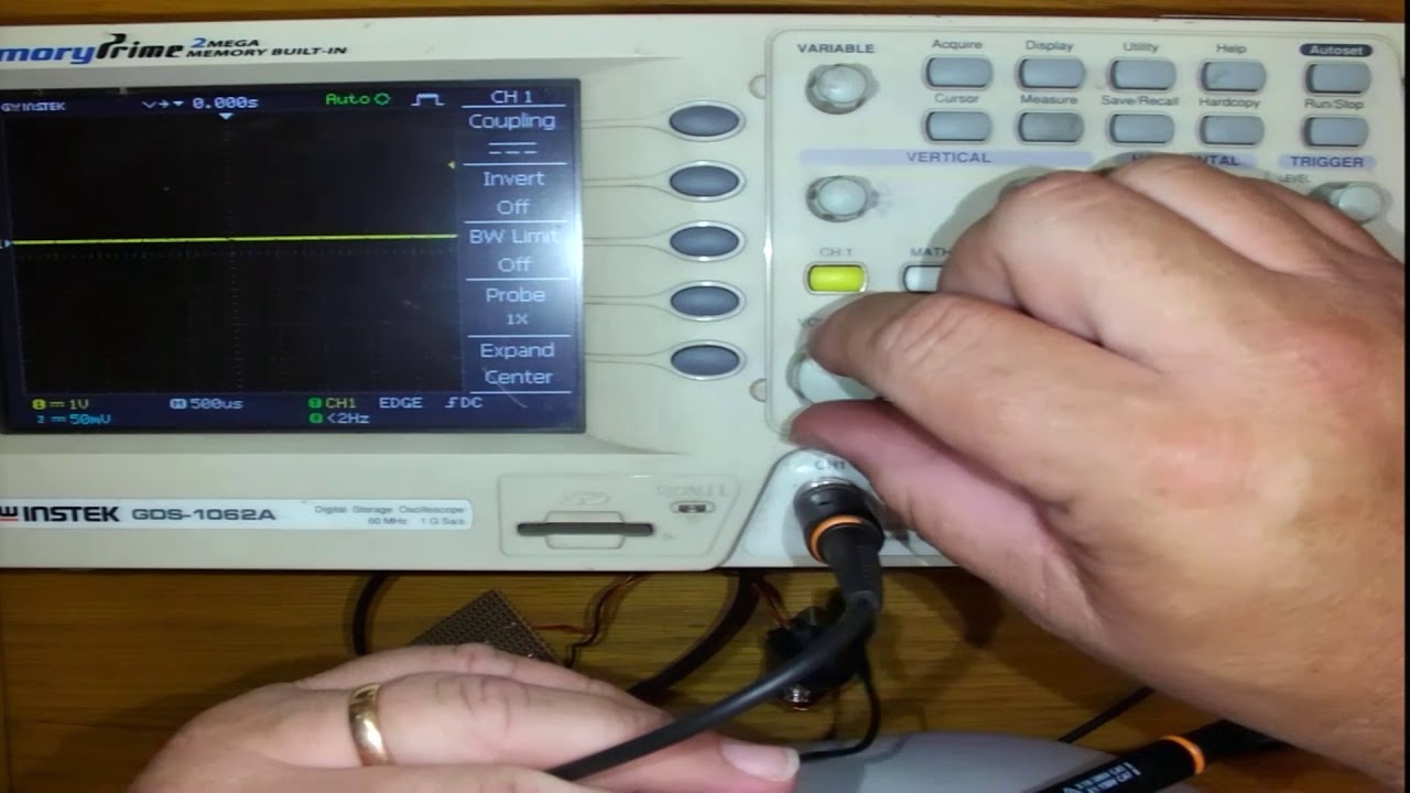3 OSCILLOSCOPE CHECK REFERENCE AMPLITUDE,TIMING,TRIGGER AND YouTube