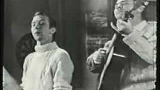 Whistling Gypsy Rover-Clancy Brothers & Tommy Makem 1/11 chords