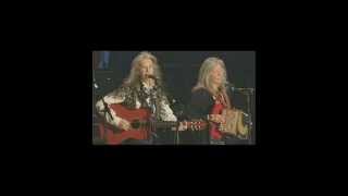 Kate & Anna McGarrigle - 1991 Quebec - Prends ton manteau & Par un Dimanche au soir chords