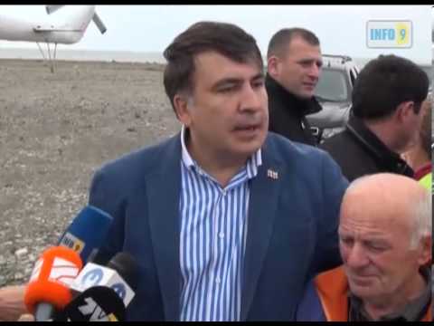 სააკაშვილის 15 წუთიანი ვიზიტი ანაკლიაში და დაპირისპირება მის მომხრეებსა და მოწინააღმდეგეებს