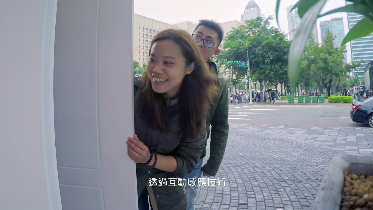 Cesar Doorway of Doggie Delight