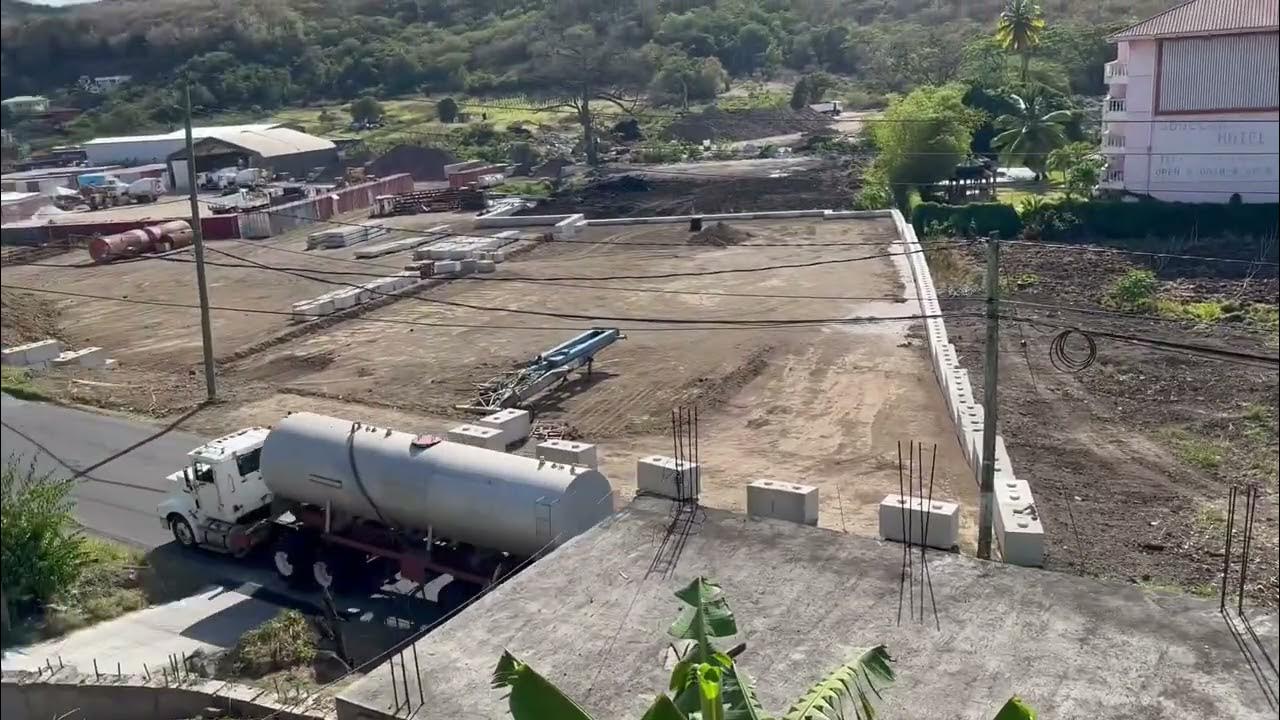 Very loud engine brakes YouTube