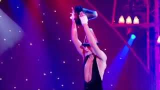 Vitaliy Ostroverhov Slack Wire Le Plus Grand Cabaret TV Show Paris